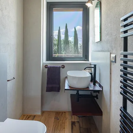 Villa Casale The Place 6&2, Emma